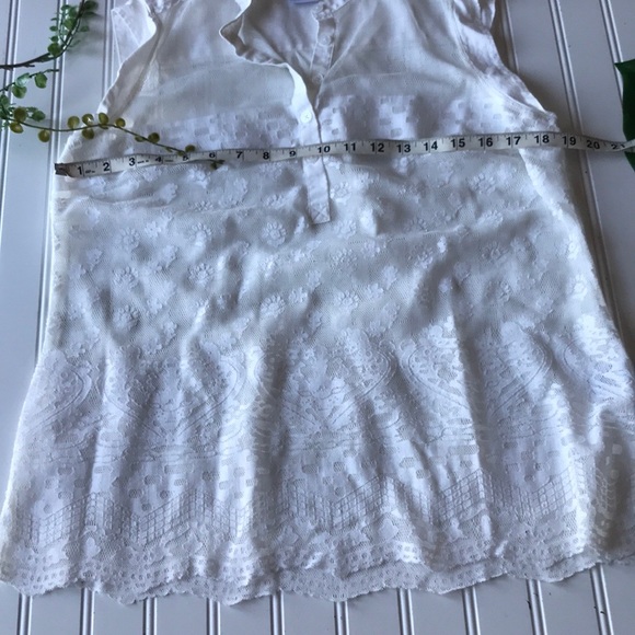 Cabi cream white lace tank top blouse - Picture 4 of 8